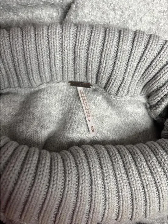 Free People Sweater Women M Gray Oversized Soft Big Sleeve  MissPinkFashions - Picture 5 of 5